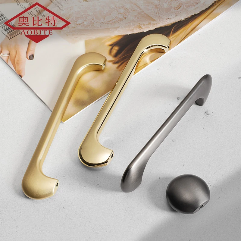 AOBE Modern Zinc Alloy Black Gold Door Handles Kitchen Simple Cabinet Handle Solid Drawer Knobs Fashion Furniture Hardware
AOBE Modern Zinc Alloy Black Gold Door Handles Kitchen Simple Cabinet Handle Solid Drawer Knobs Fashion Furniture Hardware