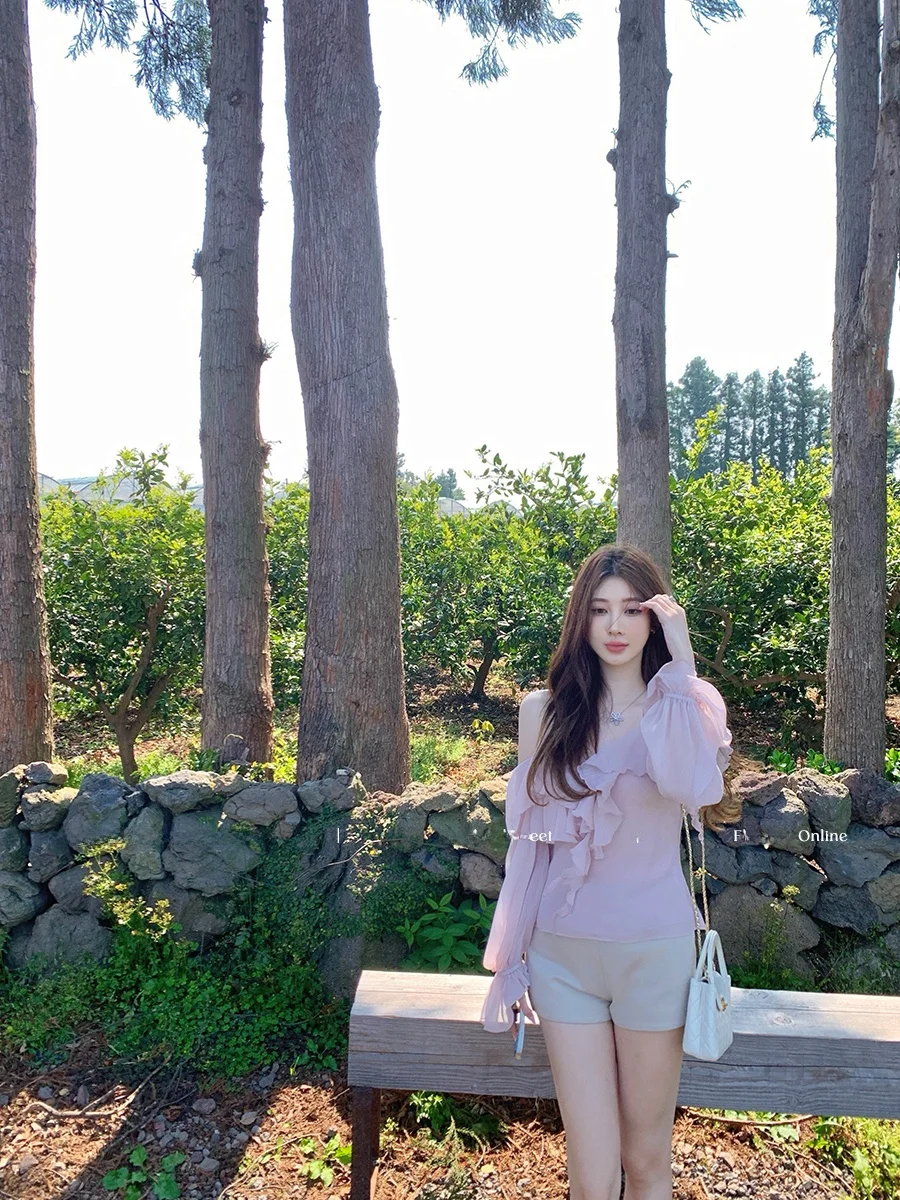 CloudSweet Gentle Sle V-Ne Long Sve Thin irt Women Summer Breathable Chiffon oulder Bared Floral Lace Hemline Top
CloudSweet Gentle Sle V-Ne Long Sve Thin irt Women Summer Breathable Chiffon oulder Bared Floral Lace Hemline Top