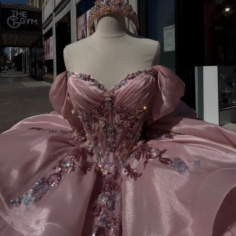 Light Pink Shiny Ball Gown Quinceanera Dresses Sequin Applique Lace Beading Crystal Bow Tiered Tull Corset Off The Shoulder Swee
Light Pink Shiny Ball Gown Quinceanera Dresses Sequin Applique Lace Beading Crystal Bow Tiered Tull Corset Off The Shoulder Swee