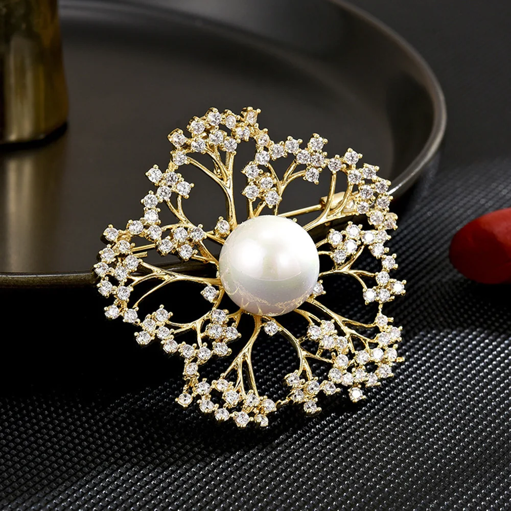 Fashionable Exquisite Zircon Dandelion Brooch Natural Pearl Diamond Luxury Temperament Clothing Plant Decoration Holiday Gift
Fashionable Exquisite Zircon Dandelion Brooch Natural Pearl Diamond Luxury Temperament Clothing Plant Decoration Holiday Gift