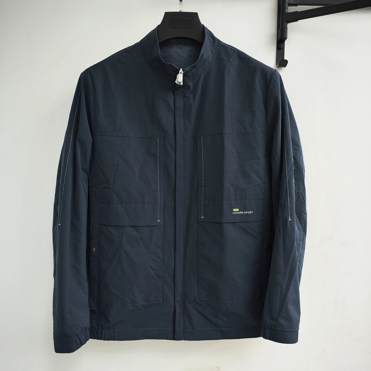 Double-Sided Wear Stand Collar Men's Jaet Breathable Stand Fit Modern Sle Long Sve Zipper Closure ort Outerwear
Double-Sided Wear Stand Collar Men's Jaet Breathable Stand Fit Modern Sle Long Sve Zipper Closure ort Outerwear