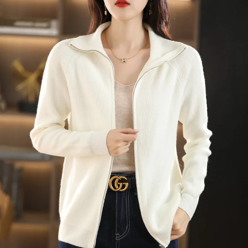 New Autumn And Winter Knitted Cardigan Women's Lapel Solid Color Zipper Thickened Loose Short Sweater Coat
New Autumn And Winter Knitted Cardigan Women's Lapel Solid Color Zipper Thickened Loose Short Sweater Coat