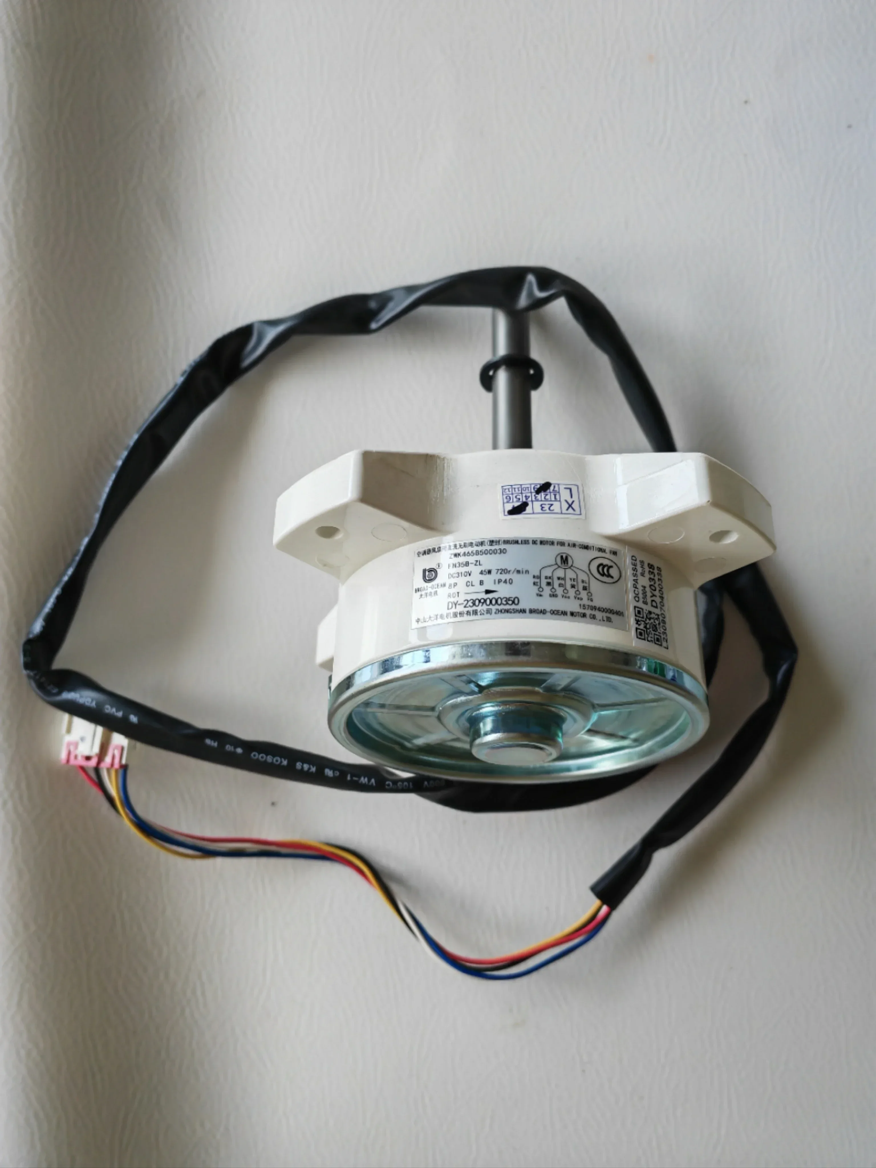 2026ZWK465B500030 New DC Brushless Motor FN35B-ZL DC310V Fan Motor 45W By Made In China
2026ZWK465B500030 New DC Brushless Motor FN35B-ZL DC310V Fan Motor 45W By Made In China