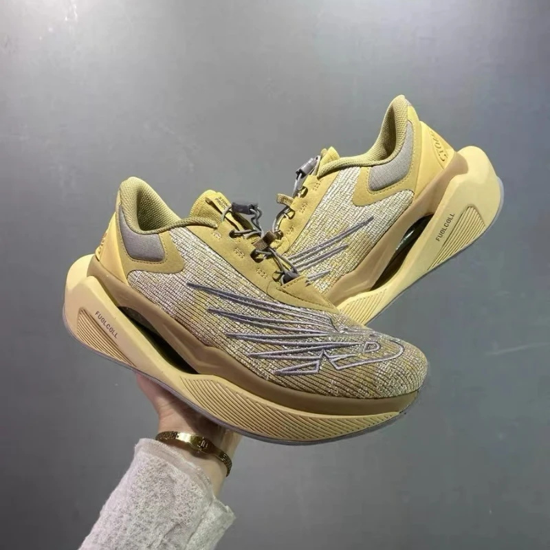 2026 New Outdoor Sports Shoes For Men Women Carbon Plate Running Shoes Unisex Designer Walking Jogging Shoe Couples Size 36-45
2026 New Outdoor Sports Shoes For Men Women Carbon Plate Running Shoes Unisex Designer Walking Jogging Shoe Couples Size 36-45