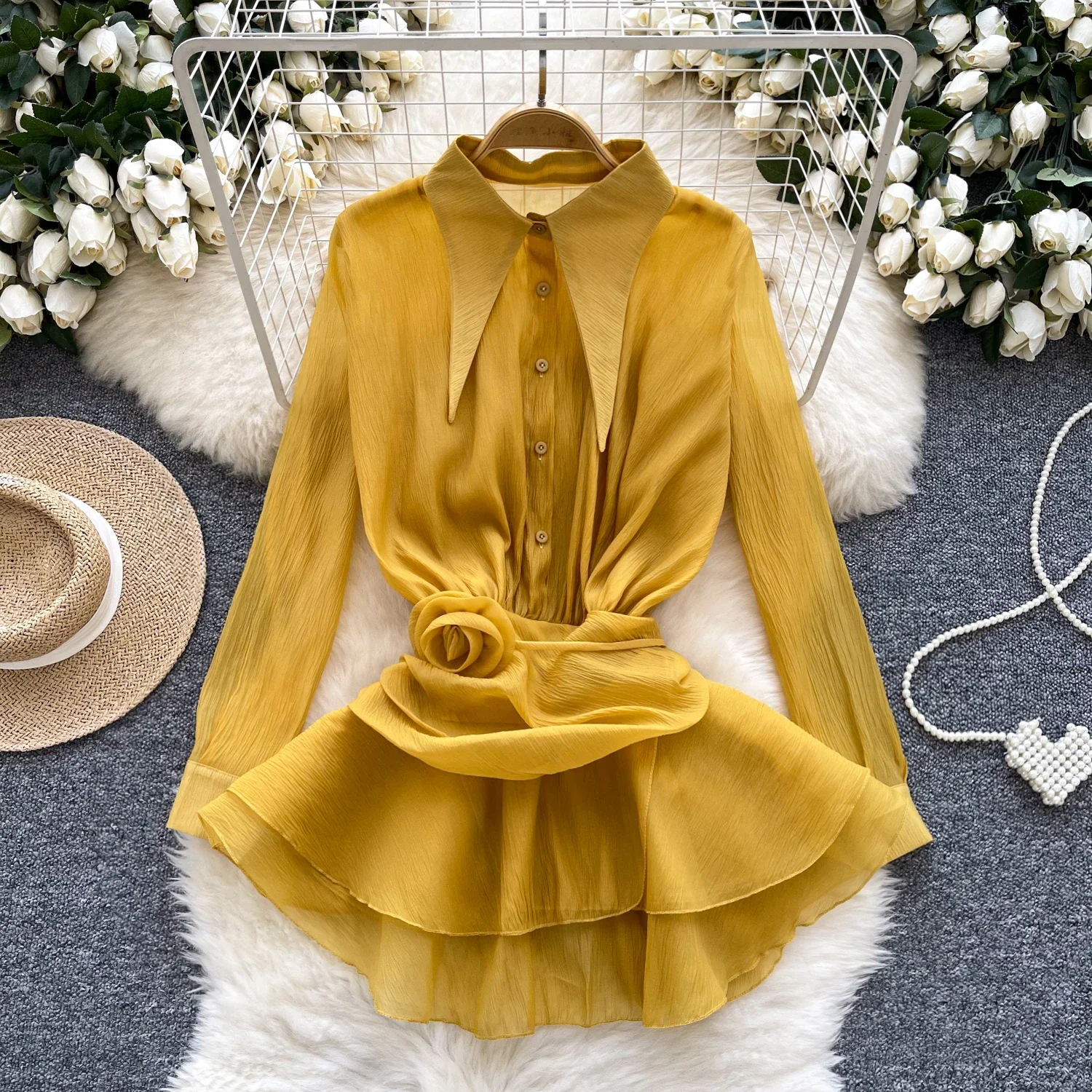 2025 New Fashion 3D Floral Vintage Shirt Fashion Women Lapel Neck Long Sleeves Sheer Bohemian Top Autumn Loose Organza Blouse
2025 New Fashion 3D Floral Vintage Shirt Fashion Women Lapel Neck Long Sleeves Sheer Bohemian Top Autumn Loose Organza Blouse