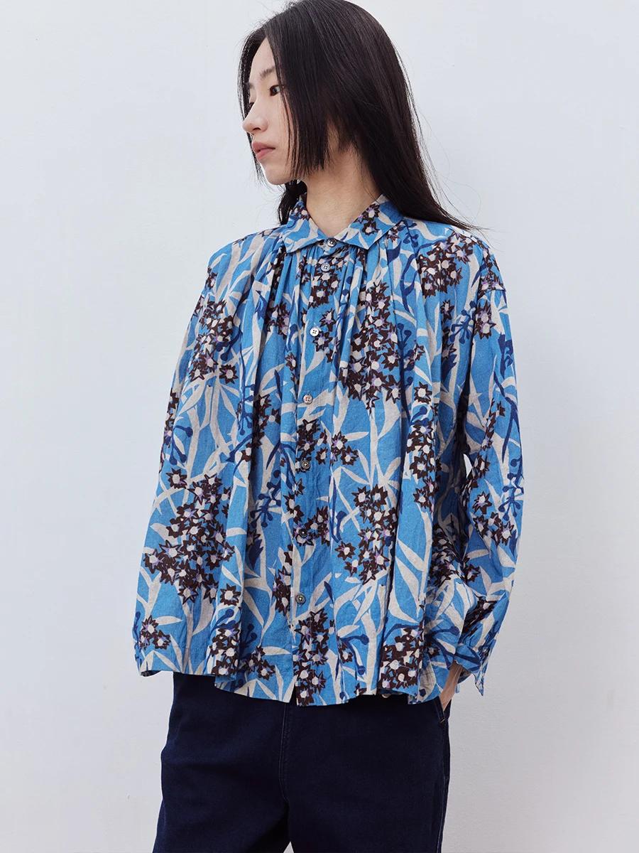 Новинка весенней коллекции: женская свободная блузка из хлопка и льна с длинным рукавом, принтом и маленьким воротником.
Новинка весенней коллекции: женская свободная блузка из хлопка и льна с длинным рукавом, принтом и маленьким воротником.