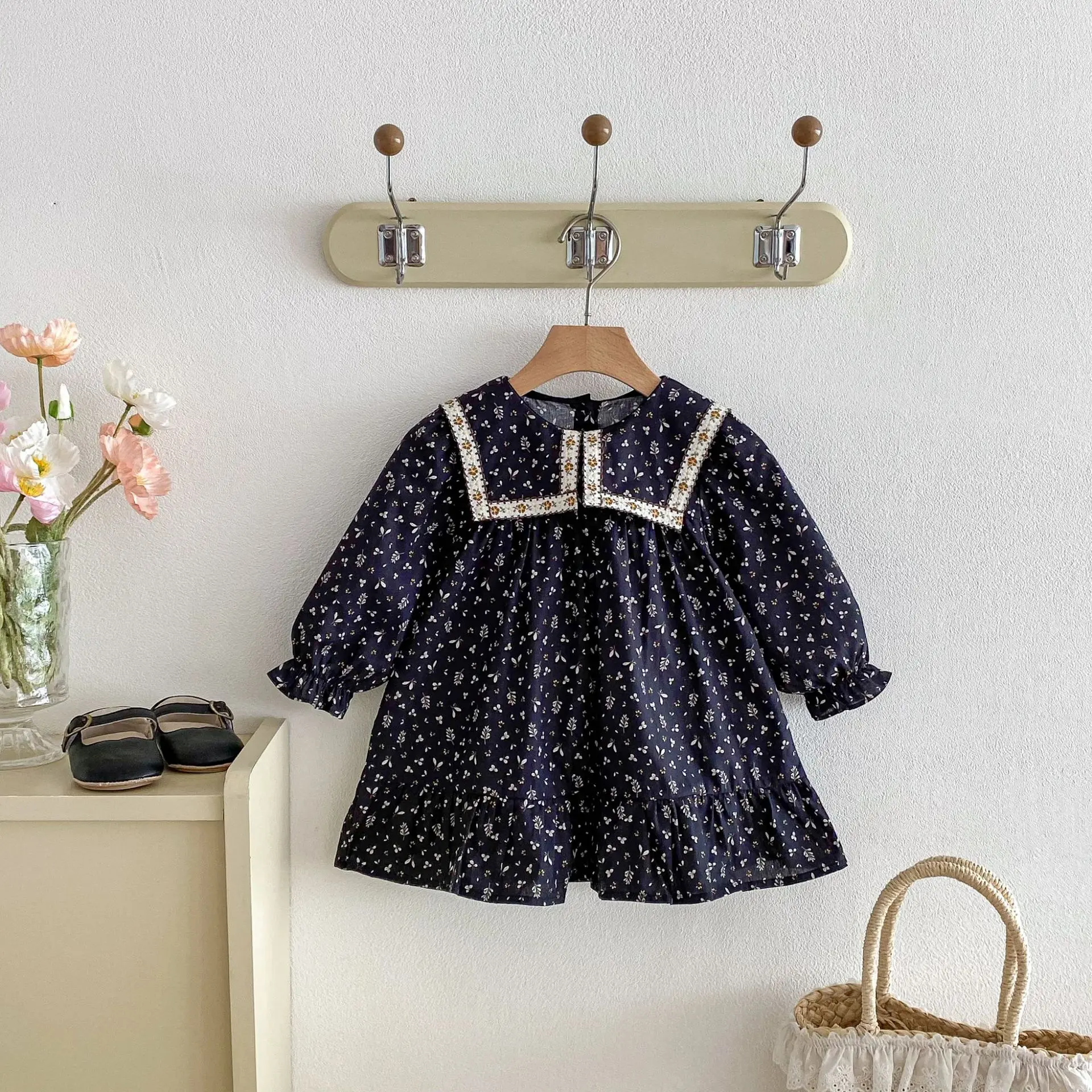 2026 Spring New Girls Long Sleeve Floral Dress Cotton Children Casual Dress Baby Girl Sweet Princess Dress Kids Clothes
2026 Spring New Girls Long Sleeve Floral Dress Cotton Children Casual Dress Baby Girl Sweet Princess Dress Kids Clothes