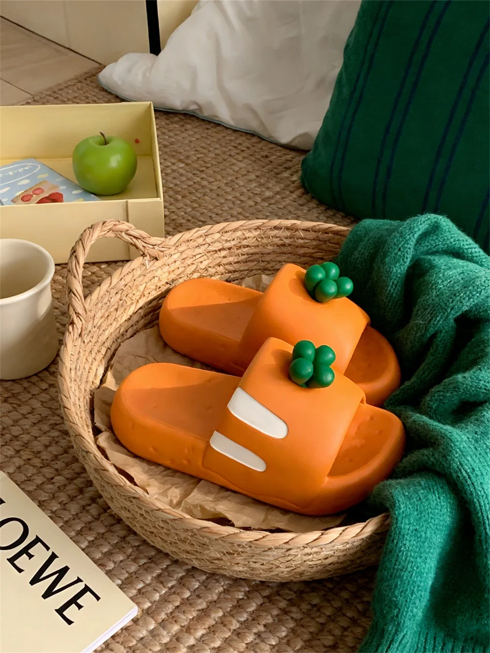 Креативные забавные тапочки-морковки: водонепроницаемые, нескользящие, летние пляжные сандалии для женщин, для дома и улицы, милые шлепанцы
Креативные забавные тапочки-морковки: водонепроницаемые, нескользящие, летние пляжные сандалии для женщин, для дома и улицы, милые шлепанцы