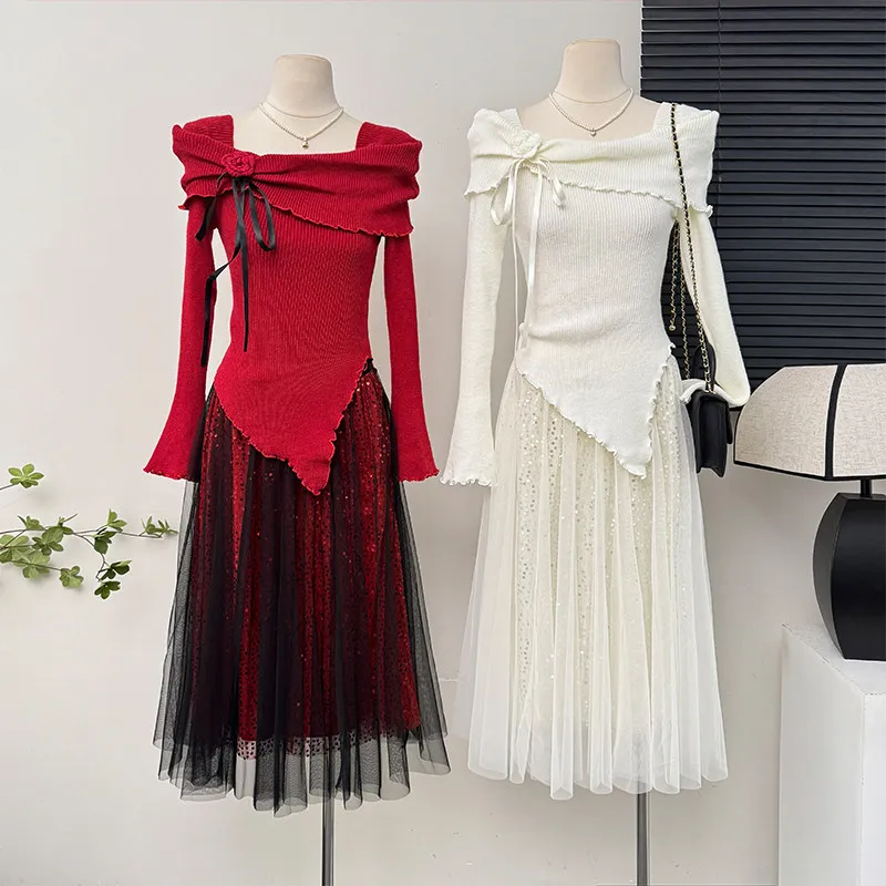 Элегантный комплект из двух предметов: вязаный свитер с асимметричными рукавами-трубами и шнуровкой + юбка из блестящей сетки с высокой талией
Элегантный комплект из двух предметов: вязаный свитер с асимметричными рукавами-трубами и шнуровкой + юбка из блестящей сетки с высокой талией