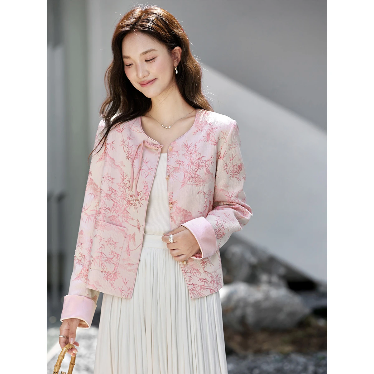 Vimly Women's New Chinese Style Coat 2025 Autumn Landscape Painting Print Round Neck Long Sleeves Jacket Elegant Outwear A2851
Vimly Women's New Chinese Style Coat 2025 Autumn Landscape Painting Print Round Neck Long Sleeves Jacket Elegant Outwear A2851