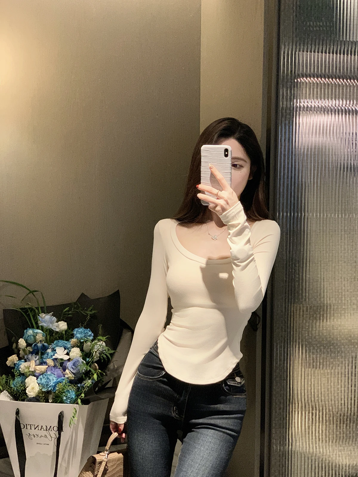 Sexy Slim Fit Long Sve Base irt Women's Inner Wear T-irt JustQin mat Design 2025 New Sle Girl's Faion Top
Sexy Slim Fit Long Sve Base irt Women's Inner Wear T-irt JustQin mat Design 2025 New Sle Girl's Faion Top