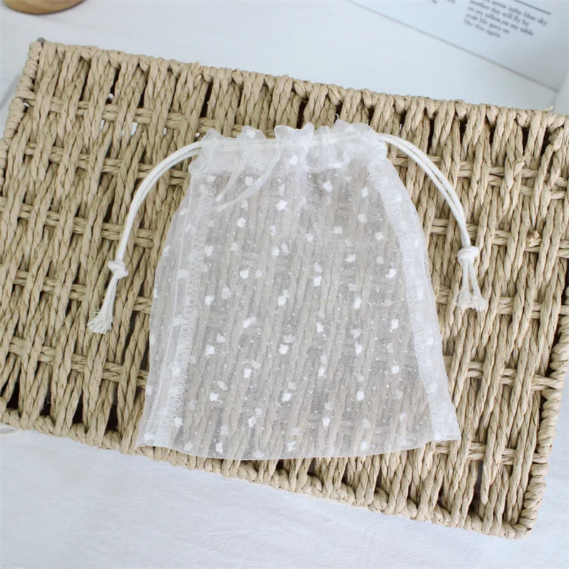 Lace Mesh Embroidered flower Drawstring Storage Pouch Travel Cosmetic Bags Storage Bags for Toiletries Jewelry Gift
Lace Mesh Embroidered flower Drawstring Storage Pouch Travel Cosmetic Bags Storage Bags for Toiletries Jewelry Gift
