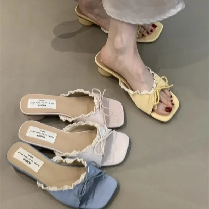 New Style Fashion Designer Summer Women's Butterfly-knot Lace Women Slippers Casual Thick Low Heels Dress Street Style Slides
New Style Fashion Designer Summer Women's Butterfly-knot Lace Women Slippers Casual Thick Low Heels Dress Street Style Slides
