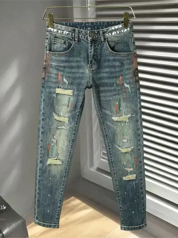 Весенне-осенние мужские облегающие джинсы в стиле пэчворк, рваные джинсовые брюки, повседневные брюки с эластичной резинкой на талии, молодежные модные брызги краски
Весенне-осенние мужские облегающие джинсы в стиле пэчворк, рваные джинсовые брюки, повседневные брюки с эластичной резинкой на талии, молодежные модные брызги краски