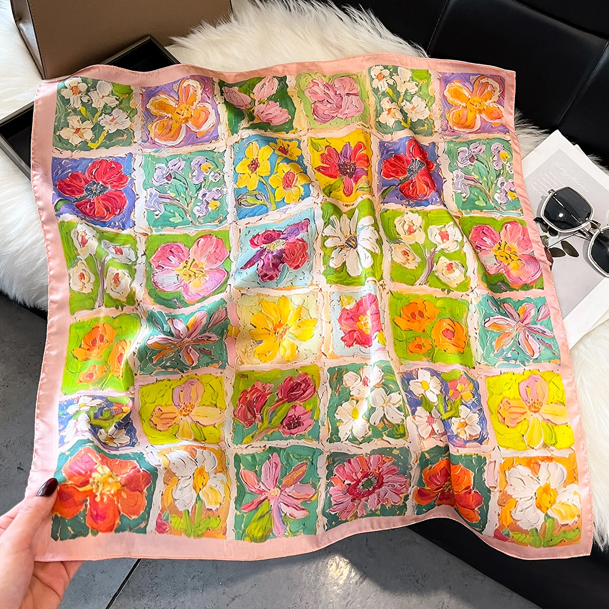 New Bandana Designer Silk Square Scarf Women Satin Shawl Wrap Hijab Female Hair Band Wrist Luxury Headkerchief 70*70cm Echarpe
New Bandana Designer Silk Square Scarf Women Satin Shawl Wrap Hijab Female Hair Band Wrist Luxury Headkerchief 70*70cm Echarpe