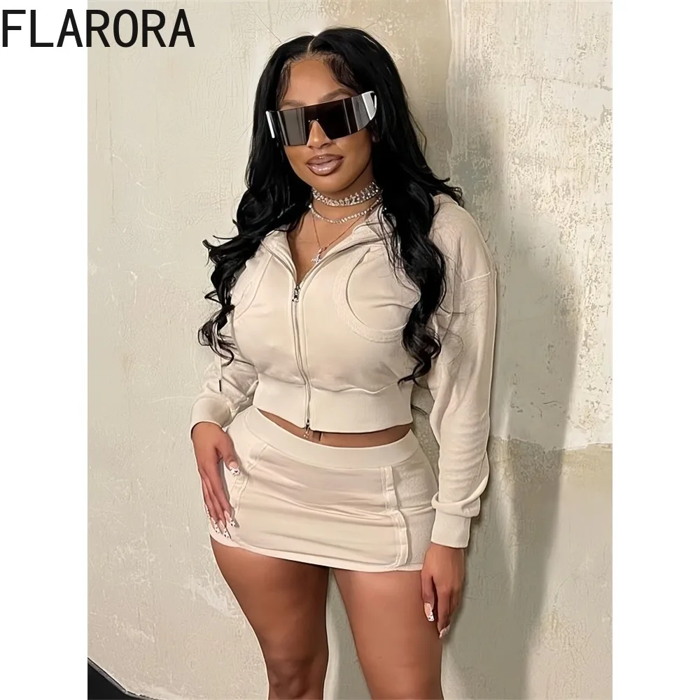 FLARORA Casual Woman 2Pcs Sets Female Long Sleeve Zip Hoodie Crop Tops And Mini Skinny Skirts Outfits Autumn Street Tracksuits
FLARORA Casual Woman 2Pcs Sets Female Long Sleeve Zip Hoodie Crop Tops And Mini Skinny Skirts Outfits Autumn Street Tracksuits