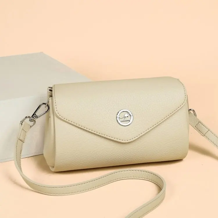 Retro Solid Color Tote Bag Fashion Large Capacity Daily Handbag Simple Shopping Bag For Outdoor Leisure Use
Retro Solid Color Tote Bag Fashion Large Capacity Daily Handbag Simple Shopping Bag For Outdoor Leisure Use