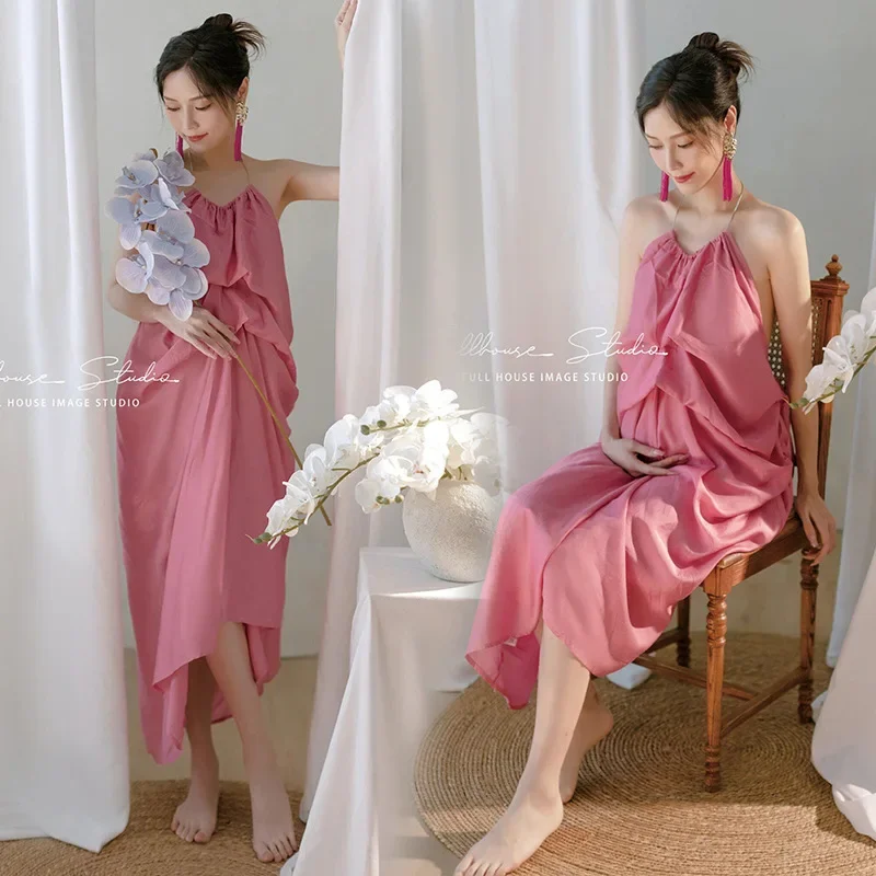Women Photography Costume Elegant Pink Backless Halter Long Maternity Dress Pregnancy Dresses Studio Photo Shoot Photo Clothes
Women Photography Costume Elegant Pink Backless Halter Long Maternity Dress Pregnancy Dresses Studio Photo Shoot Photo Clothes