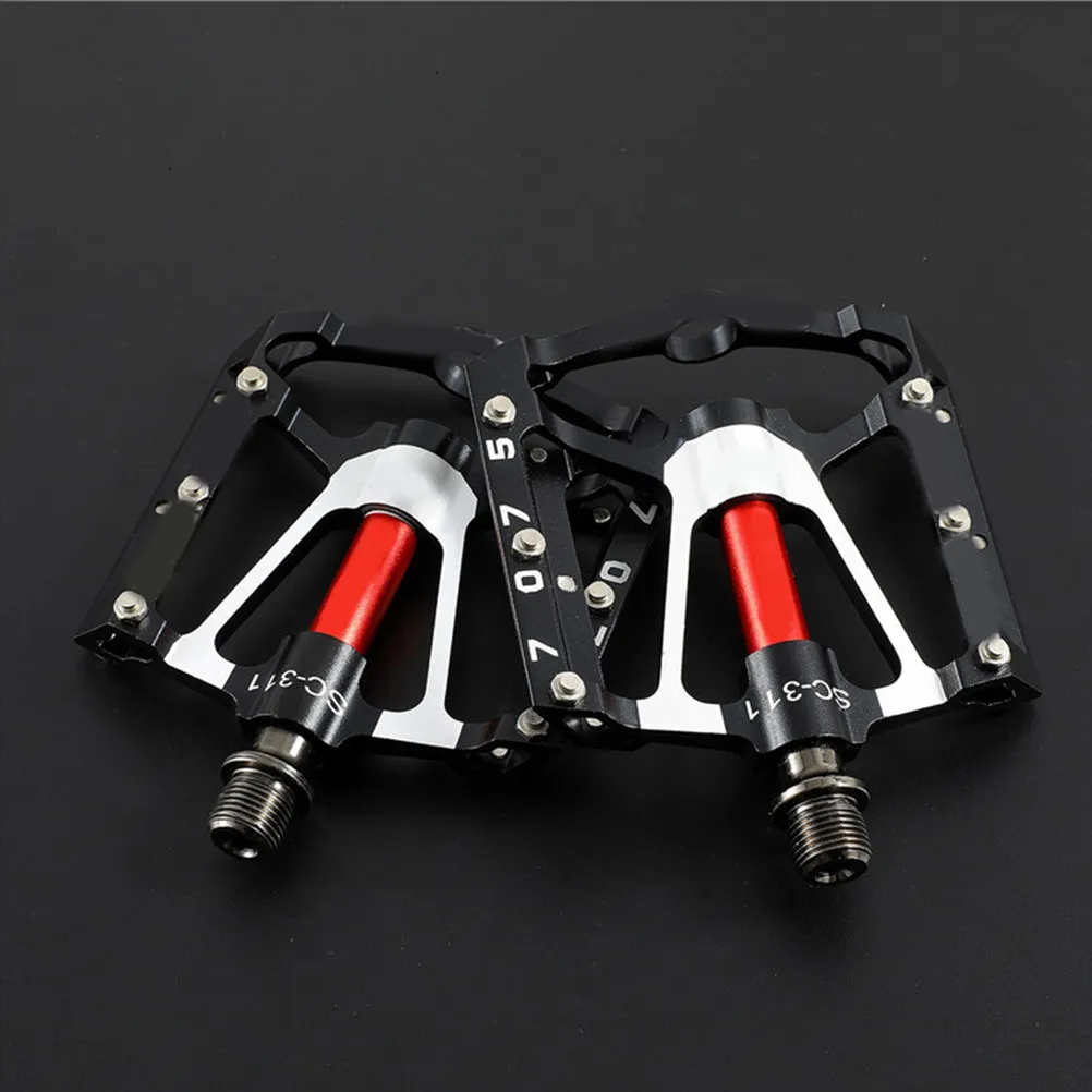 1Pair Aluminum Alloy Bike Pedal Hollow Design Wear Resistant Sealed Bearing Mountain Road Bike Pedals Platform Cycling Supplies
1Pair Aluminum Alloy Bike Pedal Hollow Design Wear Resistant Sealed Bearing Mountain Road Bike Pedals Platform Cycling Supplies