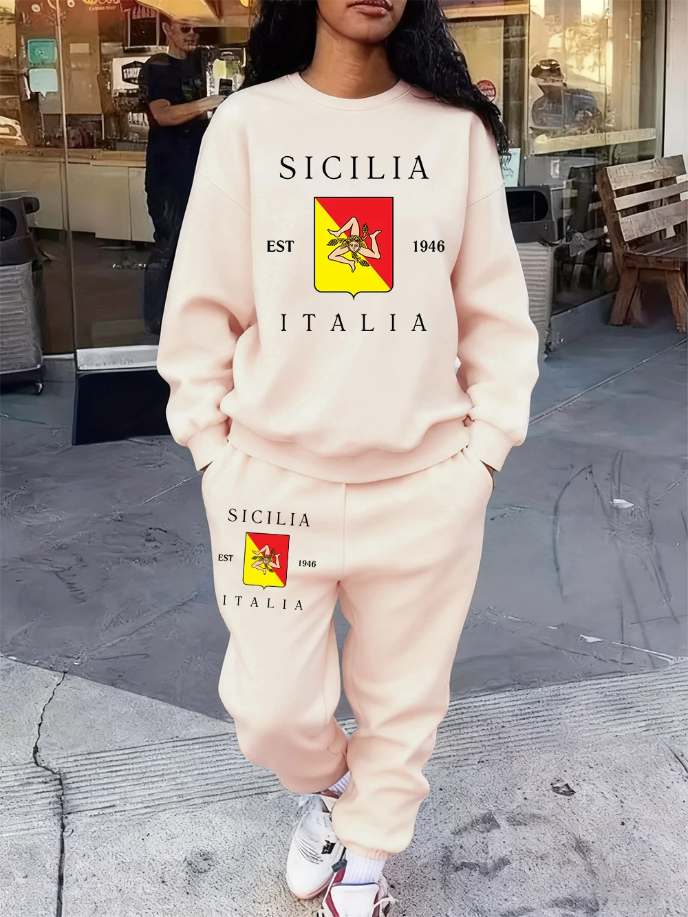 Женский комплект толстовок из 2 предметов Sicilia Italia Est 1988, спортивные штаны с принтом, осенний флисовый свитшот с карманами, одежда для бега, свободная одежда
Женский комплект толстовок из 2 предметов Sicilia Italia Est 1988, спортивные штаны с принтом, осенний флисовый свитшот с карманами, одежда для бега, свободная одежда
