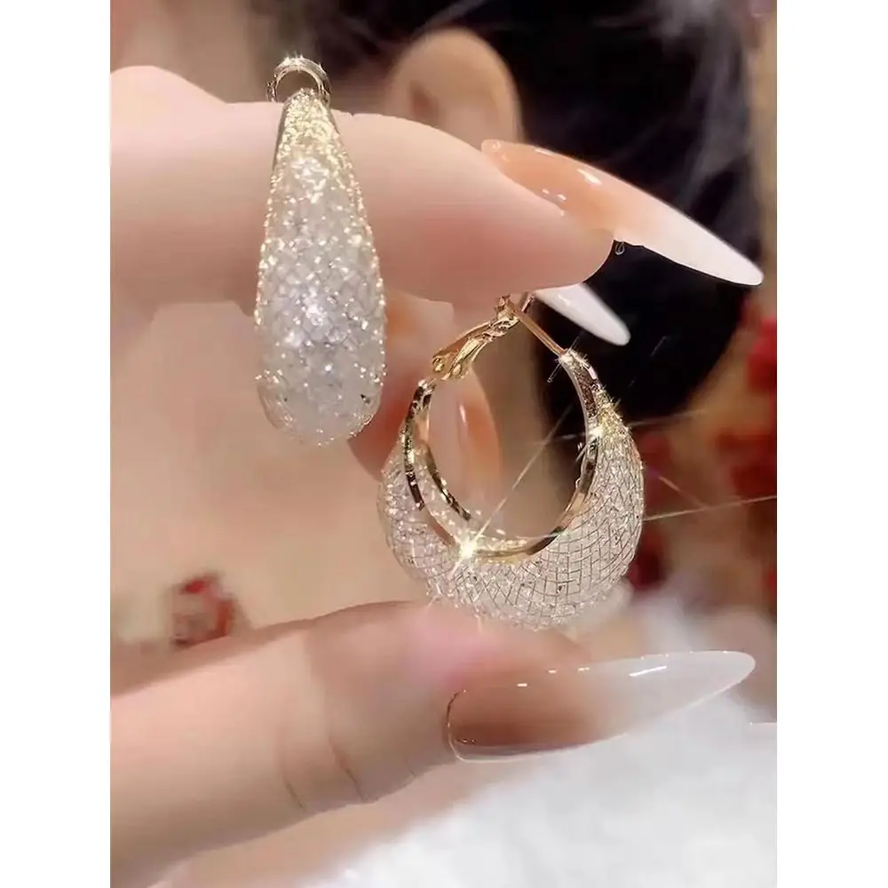 Mesh Crystal Hoop Earrings For Women, Fashionable Ear Clip Circle Shaped Earrings With Design Sense
Mesh Crystal Hoop Earrings For Women, Fashionable Ear Clip Circle Shaped Earrings With Design Sense