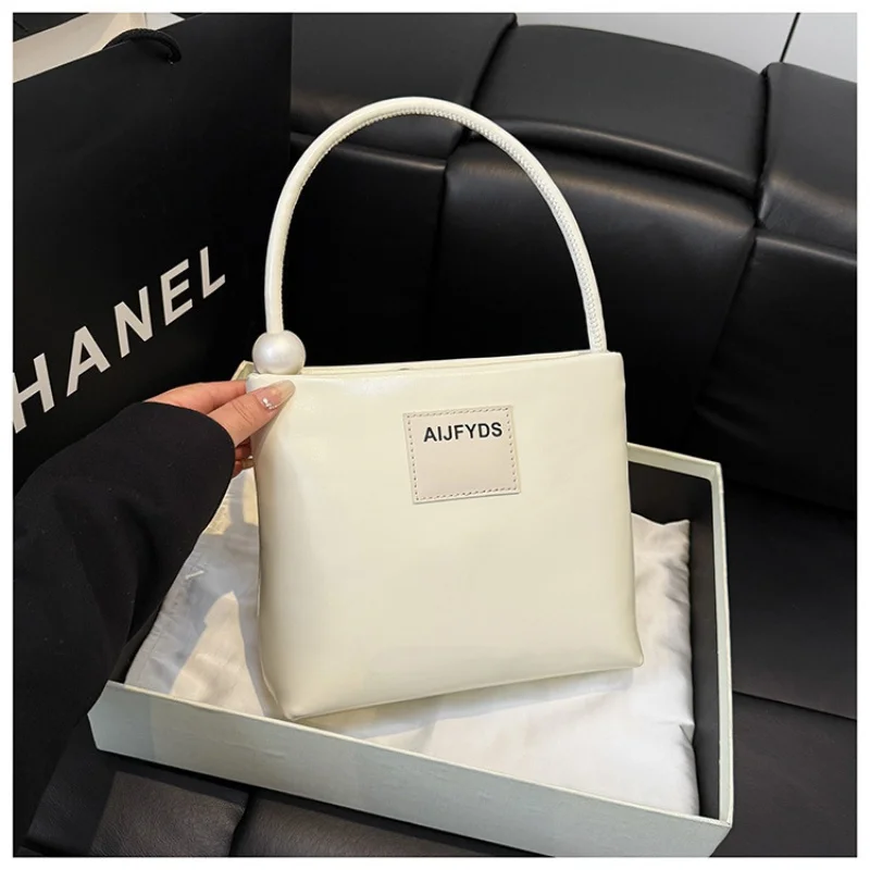 Luxury Leather Small Phone Bag And Purse Fashion Women Crossbody Shoulder Sac For Ladies Female Handbag
Luxury Leather Small Phone Bag And Purse Fashion Women Crossbody Shoulder Sac For Ladies Female Handbag