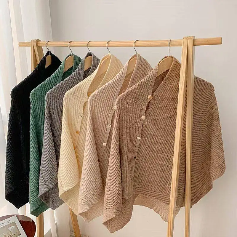 Fashionable Early Autumn Knitted Cowl Neck Wrap Women's Outerwear Stylish Shoulder Pad Coat Warmth Autumn Trendy Shawl
Fashionable Early Autumn Knitted Cowl Neck Wrap Women's Outerwear Stylish Shoulder Pad Coat Warmth Autumn Trendy Shawl