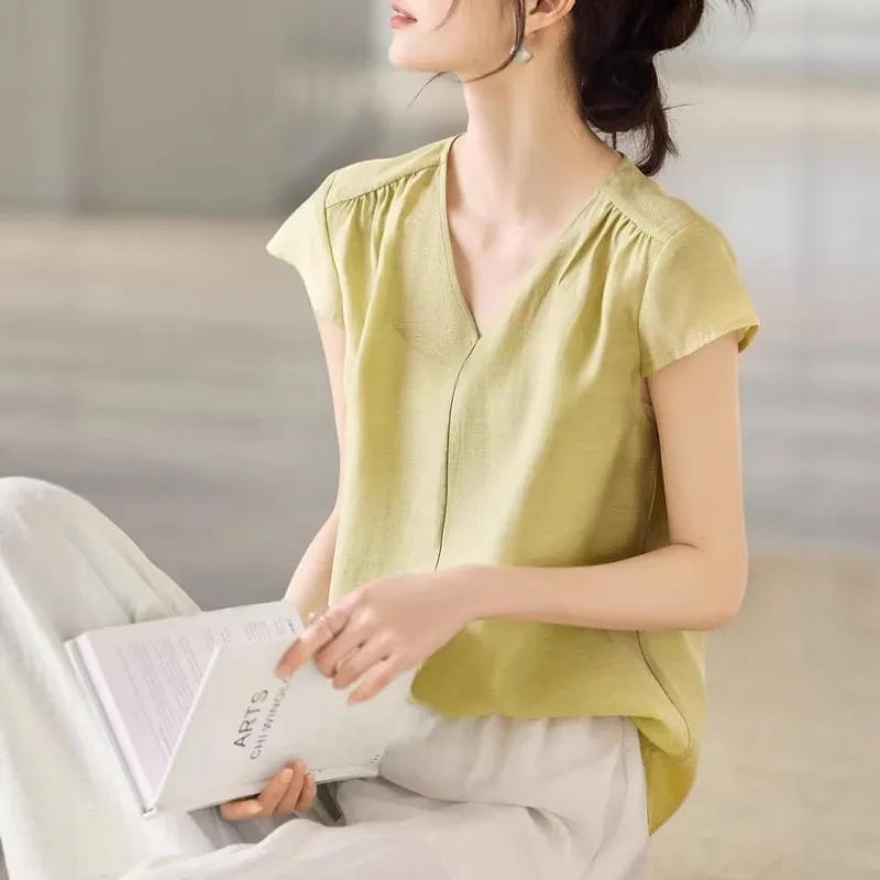 Women's V Neck Cap Sleeve Blouse Casual Loose Solid Color Short Sleeve Summer Shirt
Women's V Neck Cap Sleeve Blouse Casual Loose Solid Color Short Sleeve Summer Shirt