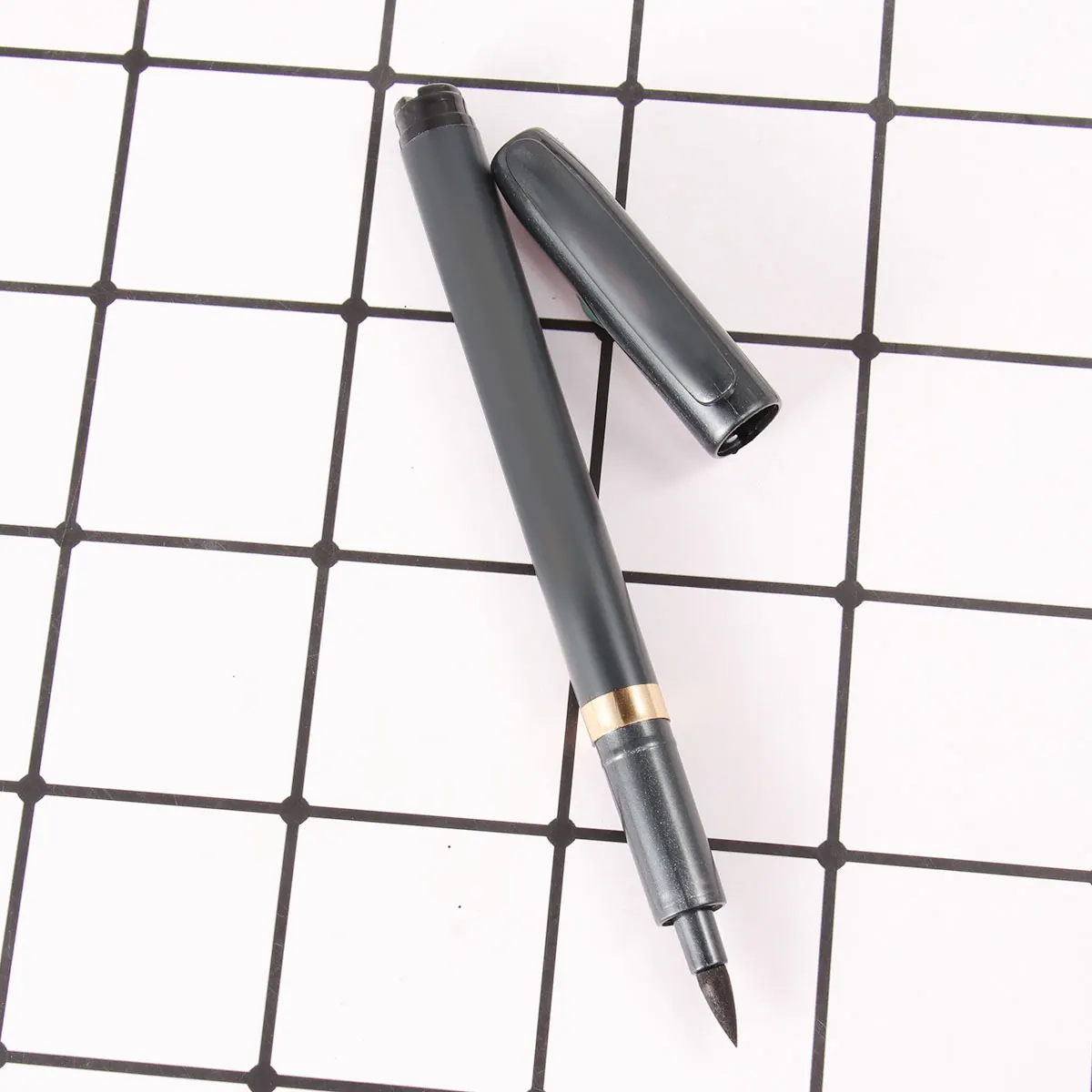 3PCS Calligraphy Brush Pens Durable Nylon Tips Fine Medium Strokes Chinese Japanese Writing Watercolor Markers Lettering Tools
3PCS Calligraphy Brush Pens Durable Nylon Tips Fine Medium Strokes Chinese Japanese Writing Watercolor Markers Lettering Tools