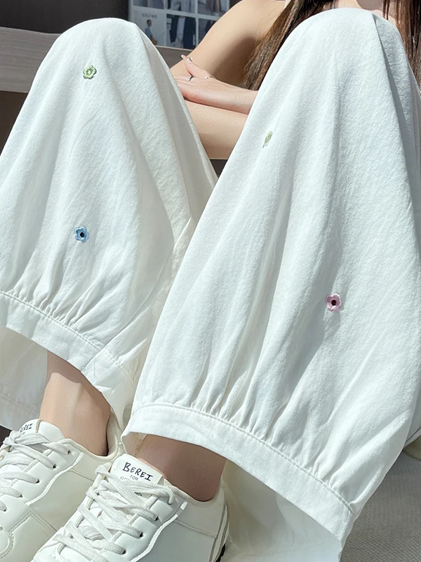 High Waist Wide Leg Pants Women's Style Summer Thin Korean System Embroidered Flowers Casual Pants Breathable Cotton Straight...
High Waist Wide Leg Pants Women's Style Summer Thin Korean System Embroidered Flowers Casual Pants Breathable Cotton Straight...