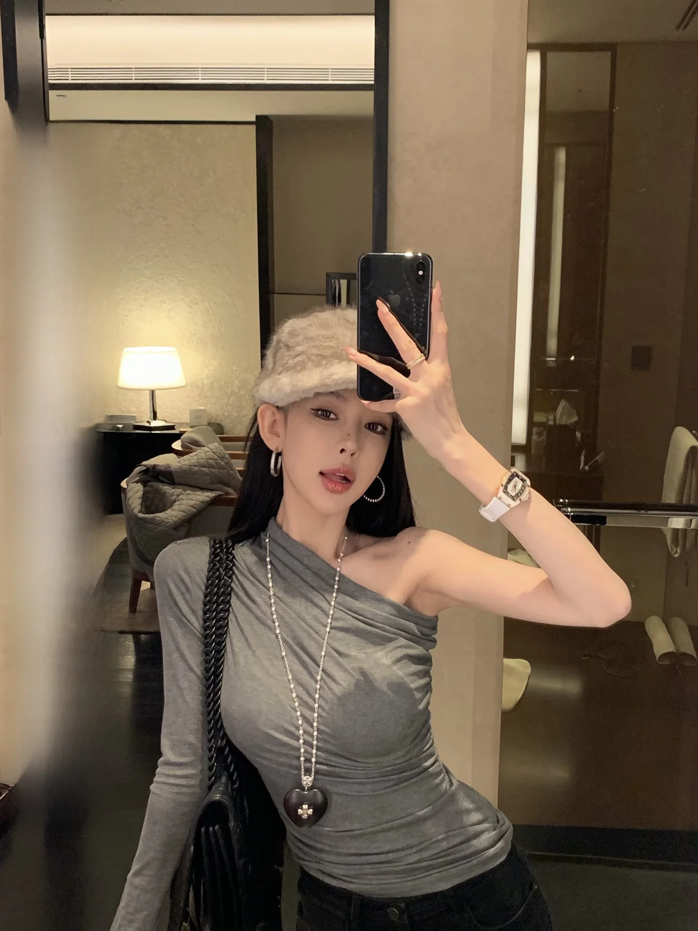 Модный асимметричный женский топ с открытым плечом из смесового ацетата и вискозы, повседневный, с длинным рукавом, мягкий и удобный
Модный асимметричный женский топ с открытым плечом из смесового ацетата и вискозы, повседневный, с длинным рукавом, мягкий и удобный