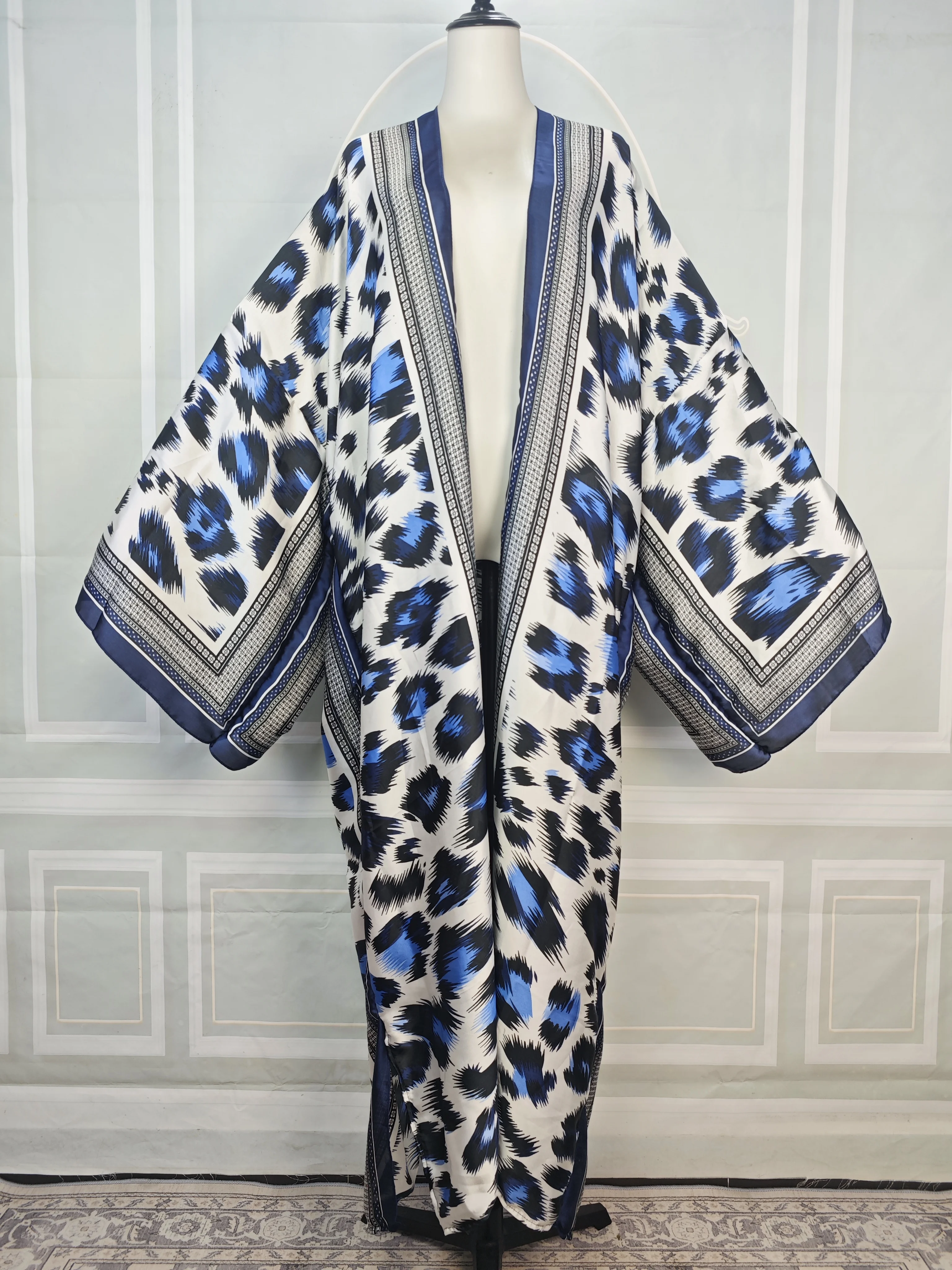 Summer Fashion Leopard print Open Front Cardigans Plus Size Boho Beach Bikini Cover Up African Lady Vacation Robe Kimonos
Summer Fashion Leopard print Open Front Cardigans Plus Size Boho Beach Bikini Cover Up African Lady Vacation Robe Kimonos