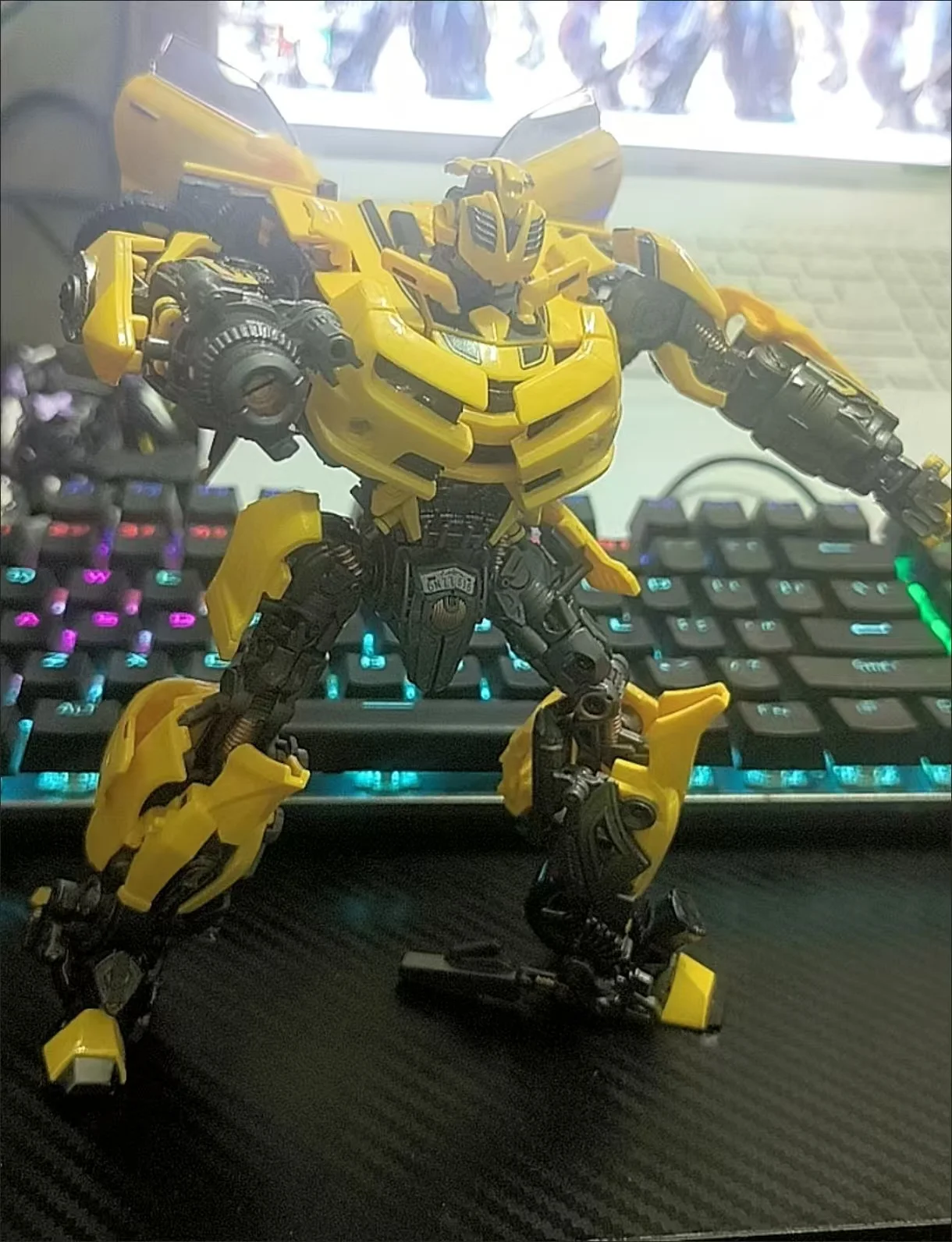 Совершенно новый, в наличии, оригинальная коллекционная модель игрушки Transformers LTS-03C MPM03 Bumblebee, подарок на день рождения.
Совершенно новый, в наличии, оригинальная коллекционная модель игрушки Transformers LTS-03C MPM03 Bumblebee, подарок на день рождения.