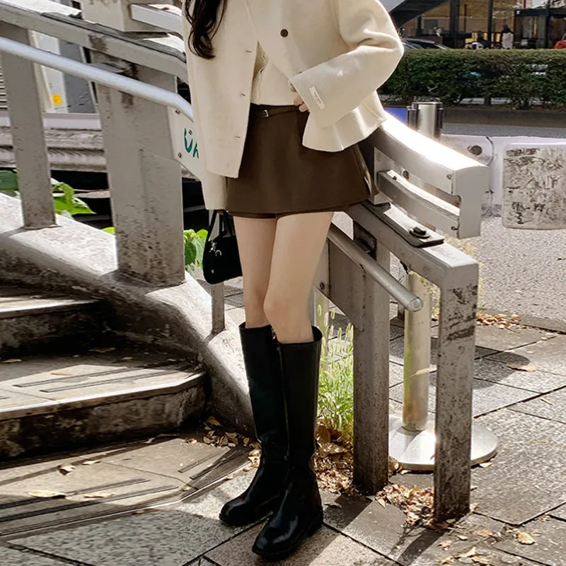 WoolenaWomen's autumn and winter new high-waisted workwear short skirt, petite Korean style slimming side slit skirt-pants
WoolenaWomen's autumn and winter new high-waisted workwear short skirt, petite Korean style slimming side slit skirt-pants