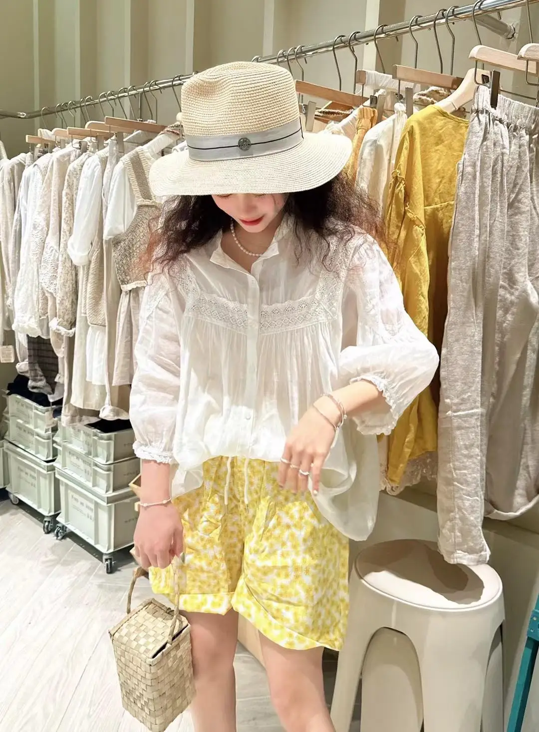 Женская блузка Plato Flax Forest Heavyweight с аккордеонным кружевом и пэчворком, длинными рукавами, свободного кроя, для повседневной носки
Женская блузка Plato Flax Forest Heavyweight с аккордеонным кружевом и пэчворком, длинными рукавами, свободного кроя, для повседневной носки