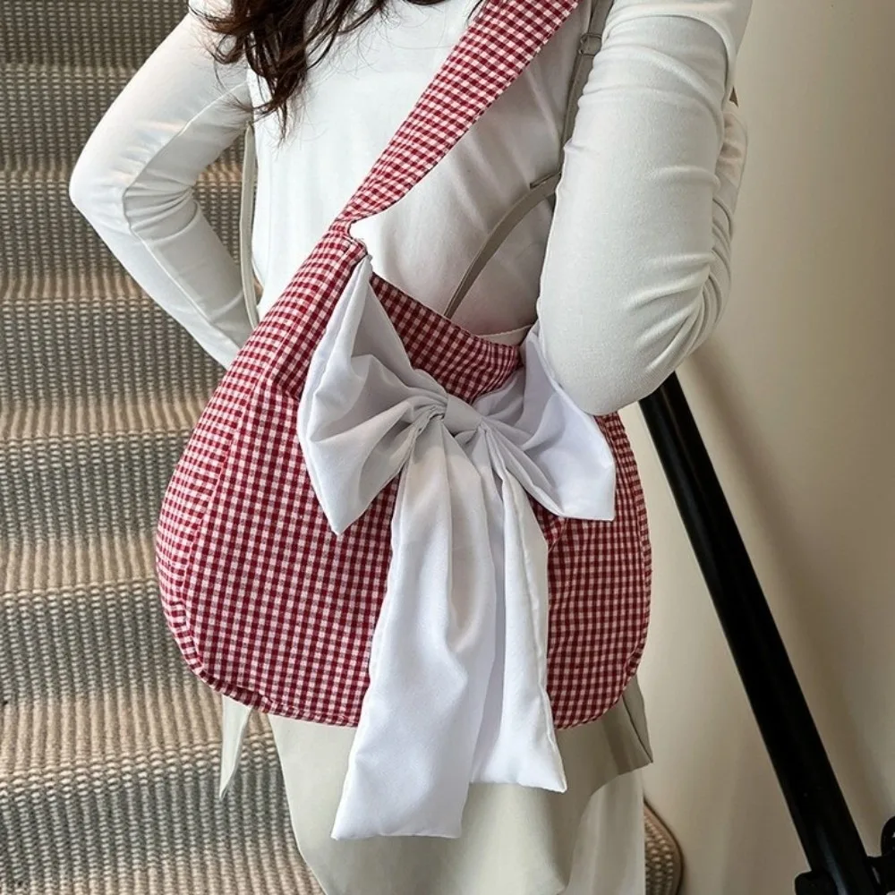 Vintage Lattice Bow Shoulder Bag Japanese Style Cloth Plaid Shoulder Bag Leisure Commuting Canvas Tote Bag Travel
Vintage Lattice Bow Shoulder Bag Japanese Style Cloth Plaid Shoulder Bag Leisure Commuting Canvas Tote Bag Travel