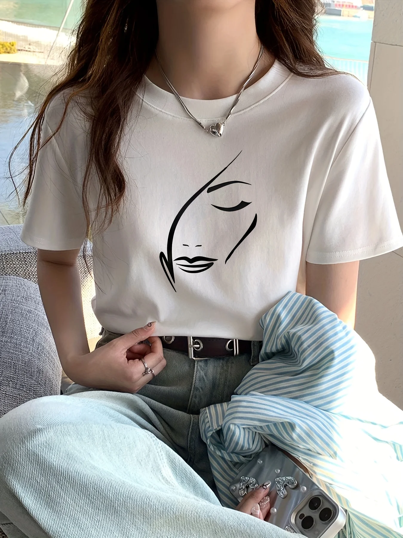 Women's 100% Casual Short-sleeved Round Neck White T-shirt, American Street Fashion Trend Pattern Printed T-shirt, Summer Outdoo
Women's 100% Casual Short-sleeved Round Neck White T-shirt, American Street Fashion Trend Pattern Printed T-shirt, Summer Outdoo