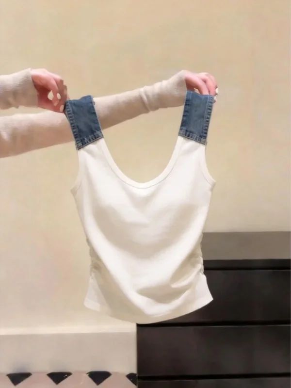 Korean Style Summer New Small Design Sense Drawstring Vest Sexy Girl Wind Exposure Waist Sleeveless Top Women's Fashion
Korean Style Summer New Small Design Sense Drawstring Vest Sexy Girl Wind Exposure Waist Sleeveless Top Women's Fashion