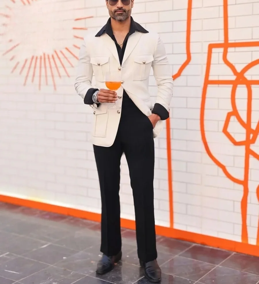Fashion design four Pockets Blazer 2pcs Male Suits jacket Pants Formal Party Special Occasion Men's Suits Wedding Groom Set
Fashion design four Pockets Blazer 2pcs Male Suits jacket Pants Formal Party Special Occasion Men's Suits Wedding Groom Set
