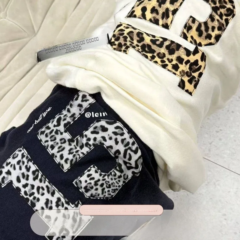 Женская премиальная модная одежда JINGU Luy: свободный топ с длинными рукавами, круглым вырезом и цифровым принтом в стиле Ханьфу
Женская премиальная модная одежда JINGU Luy: свободный топ с длинными рукавами, круглым вырезом и цифровым принтом в стиле Ханьфу