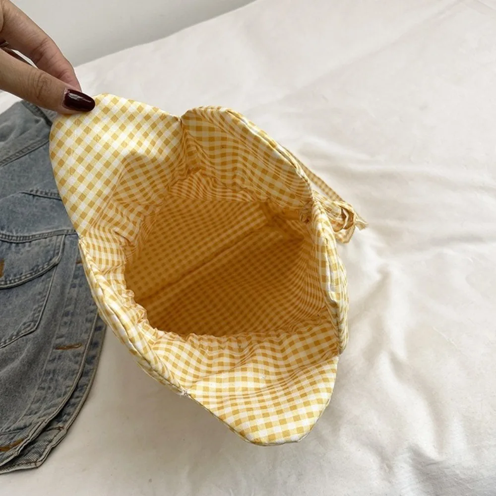 Literary Korean Style Plaid Drawstring Bag Canvas Printing Flower Handbag Large Capacity Storage Bag Small Crossbody Bag Girl
Literary Korean Style Plaid Drawstring Bag Canvas Printing Flower Handbag Large Capacity Storage Bag Small Crossbody Bag Girl