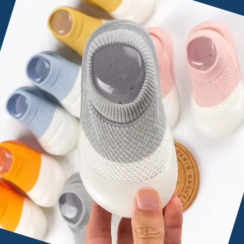 Летние полые носки с цветными блоками, обувь для малышей, милые стильные туфли на мягкой подошве, дышащие детские носки, обувь
Летние полые носки с цветными блоками, обувь для малышей, милые стильные туфли на мягкой подошве, дышащие детские носки, обувь