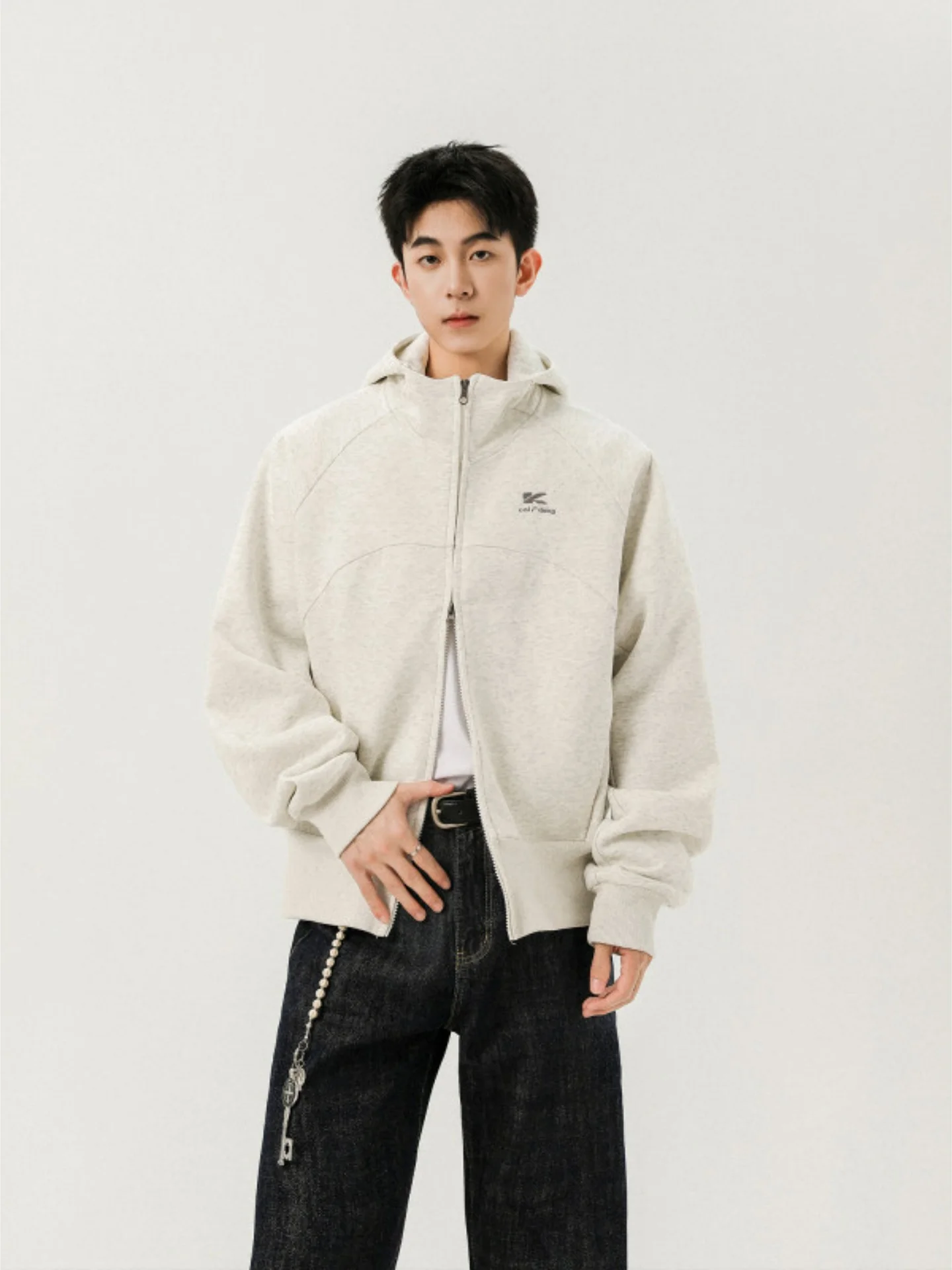 Мужская толстовка-кардиган American Sle Heavyweight с двойной молнией, износостойкая, повседневная, модная, осенняя новинка
Мужская толстовка-кардиган American Sle Heavyweight с двойной молнией, износостойкая, повседневная, модная, осенняя новинка