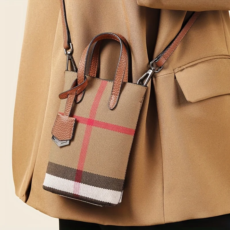 Винтажная сумка через плечо, элегантная женская парусиновая сумка в клетку, съемный ремень, магнитная застежка, маленькие сумки для ежедневных поездок на работу
Винтажная сумка через плечо, элегантная женская парусиновая сумка в клетку, съемный ремень, магнитная застежка, маленькие сумки для ежедневных поездок на работу