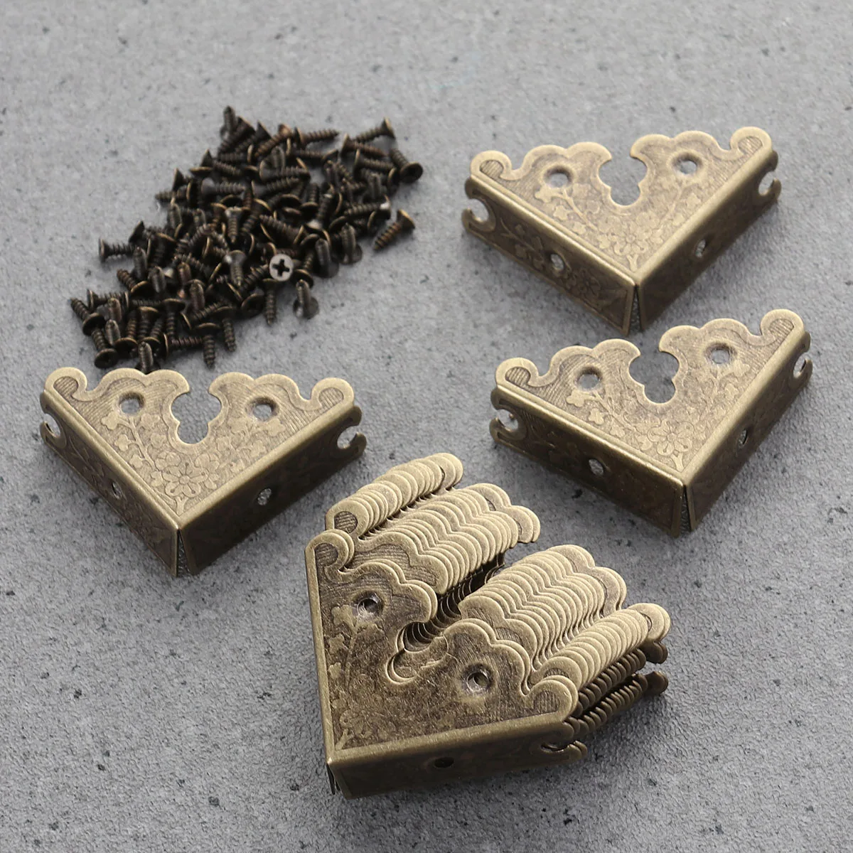 20 Pcs Cabinet Door Corner Home Desk Cover Vintage Decorative Protectors Hemming Wooden Box Guards Retro Style Iron
20 Pcs Cabinet Door Corner Home Desk Cover Vintage Decorative Protectors Hemming Wooden Box Guards Retro Style Iron
