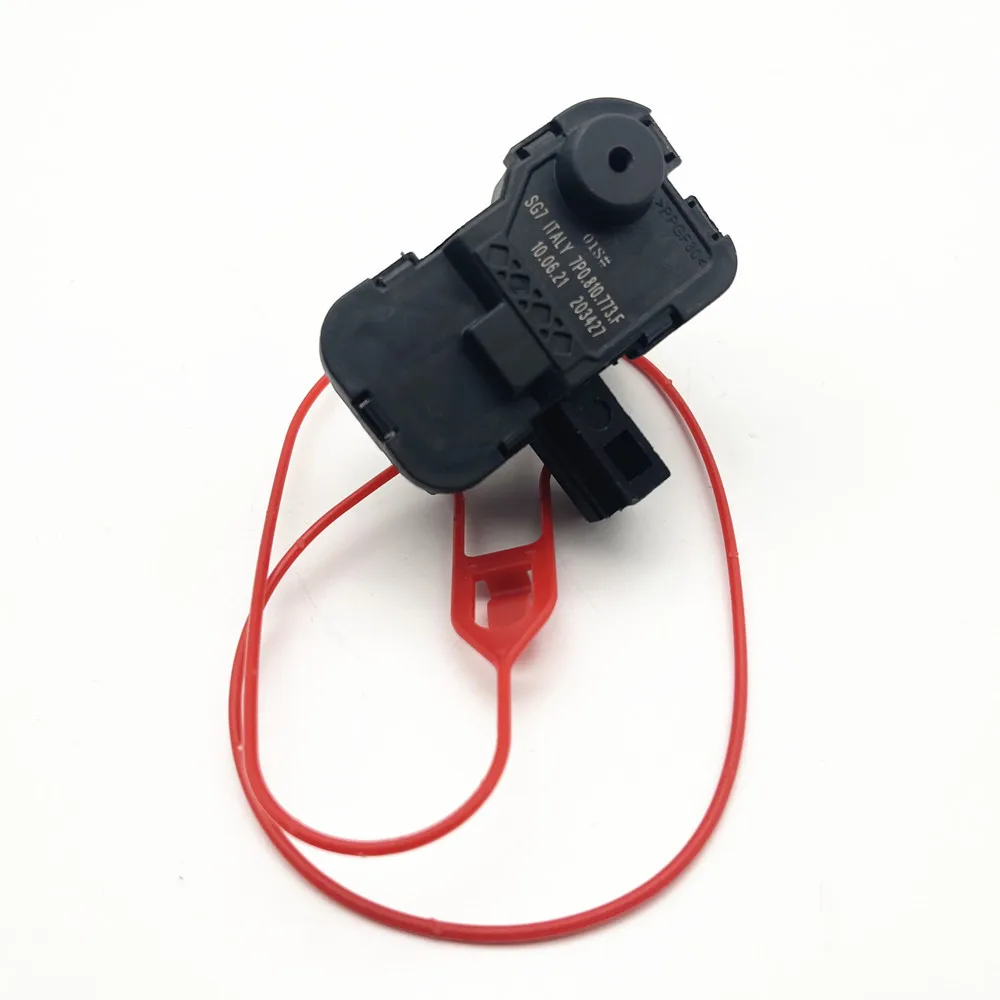 Fuel Tank Door Lock Actuator Motor For VW Golf 6 Polo 6 Touareg Seat Leon Fabia Octavia Yeti 7P0810773F 7P0 810 773 D
Fuel Tank Door Lock Actuator Motor For VW Golf 6 Polo 6 Touareg Seat Leon Fabia Octavia Yeti 7P0810773F 7P0 810 773 D