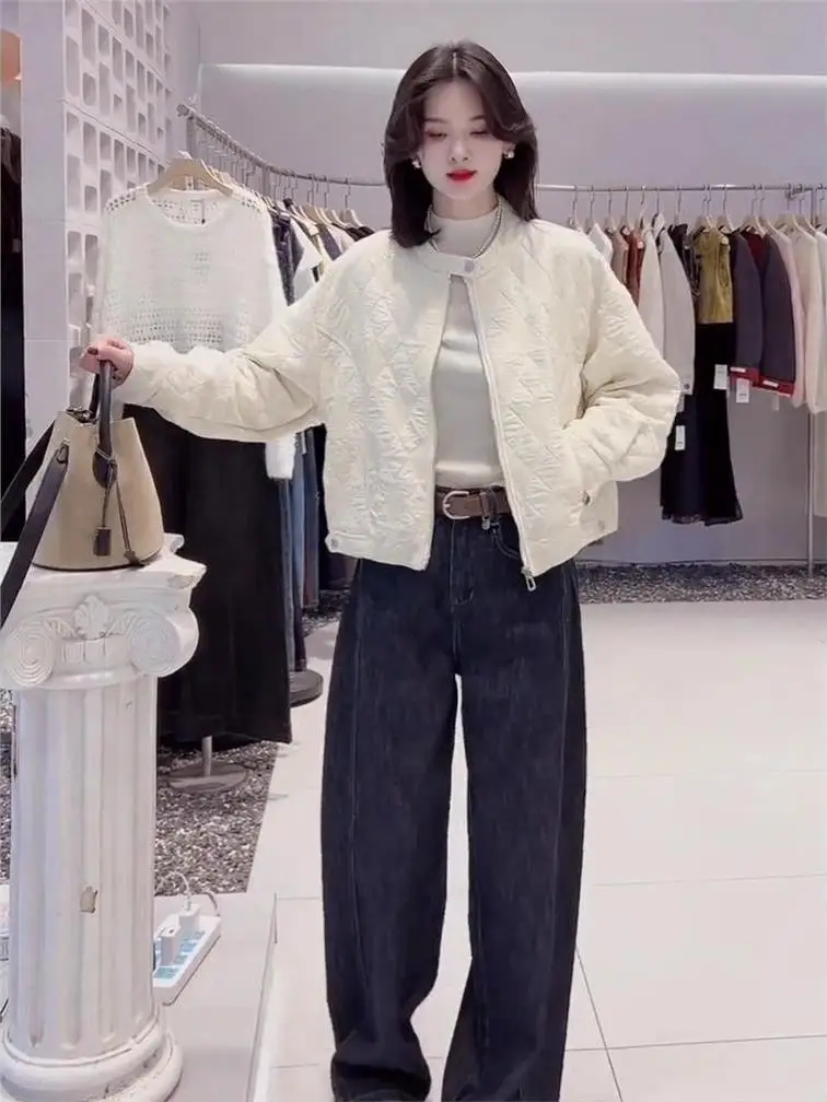 Casual Thickened Short Cotton Jacket Women's Fashionable Autumn Winter Diamond Patterned Outerwear Loose Fit Long Sleeve
Casual Thickened Short Cotton Jacket Women's Fashionable Autumn Winter Diamond Patterned Outerwear Loose Fit Long Sleeve