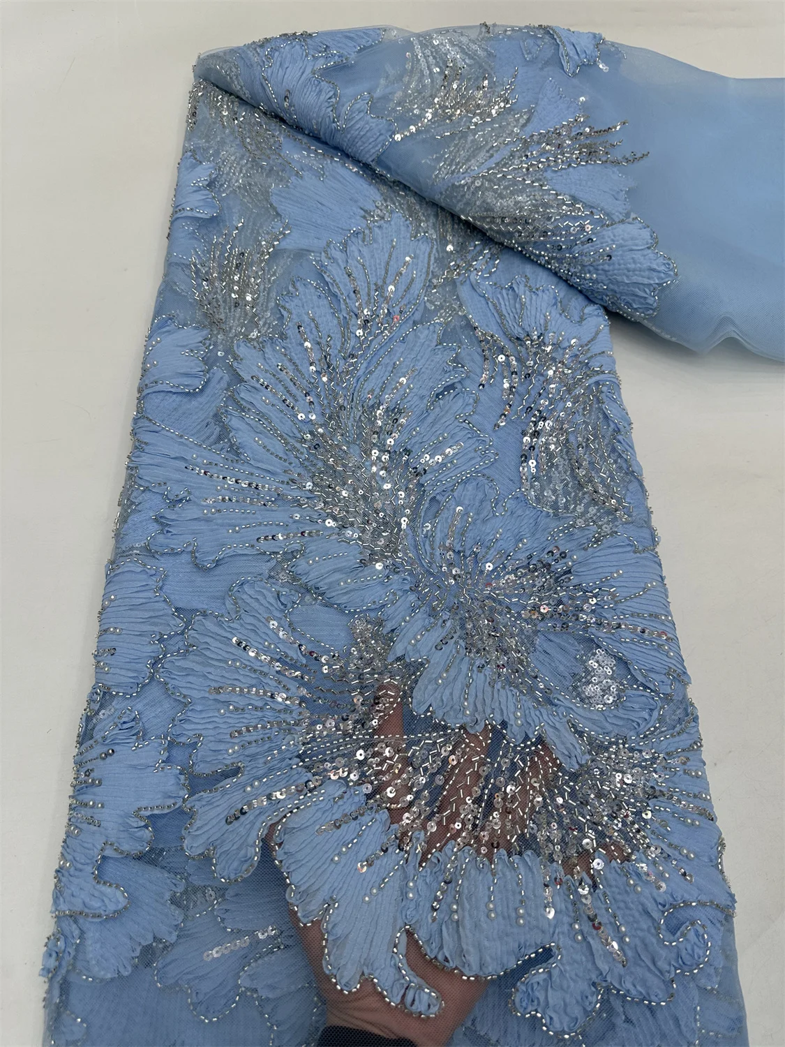 African Lace Fabric 2025 High Quality Nigerian Lace Beaded Sequins French Net Fabric 5 Yards For Sewing Party Wedding Dresses
African Lace Fabric 2025 High Quality Nigerian Lace Beaded Sequins French Net Fabric 5 Yards For Sewing Party Wedding Dresses
