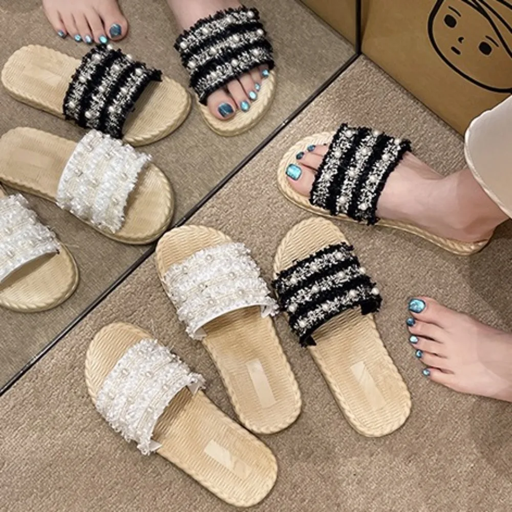 Fashion Open-toe Pearl Tassel Slippers Non-Slip Elegant Slides Sandals Sweet Shoes Beach Slippers Women Summer
Fashion Open-toe Pearl Tassel Slippers Non-Slip Elegant Slides Sandals Sweet Shoes Beach Slippers Women Summer