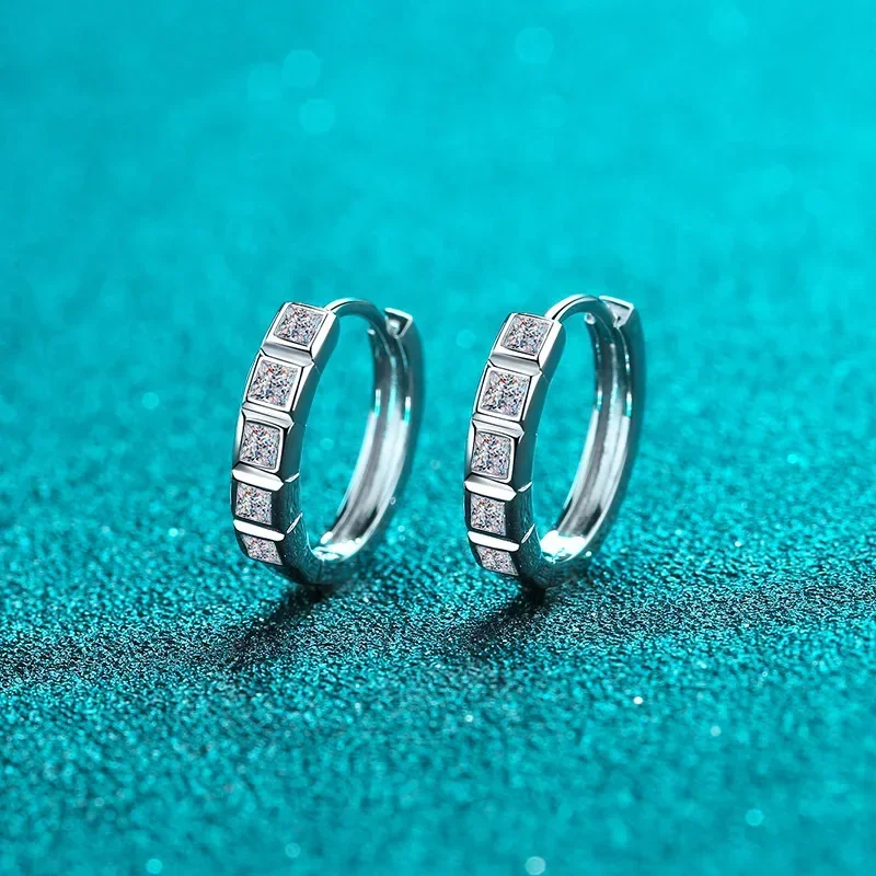 Платиновые серьги-кольца Pt950 Princess Cut Total 0,8 карата с муассанитом для женщин, серьги с бриллиантами, белое золото 18 карат, ювелирные украшения для свадьбы
Платиновые серьги-кольца Pt950 Princess Cut Total 0,8 карата с муассанитом для женщин, серьги с бриллиантами, белое золото 18 карат, ювелирные украшения для свадьбы